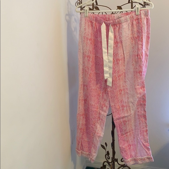 Victoria's Secret Other - Victoria’s Secret Lightweight Flannel Sleep Pants